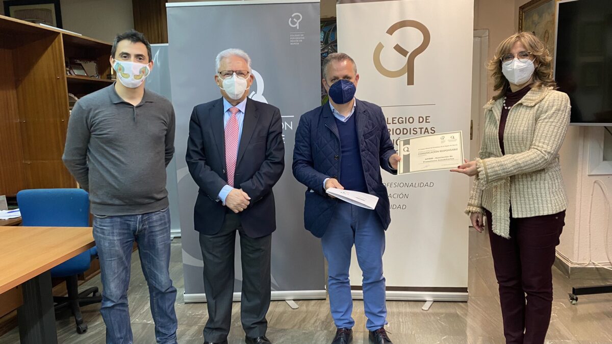 APIRM recibe el Sello de Comunicación Responsable del Colegio de Periodistas de Murcia
